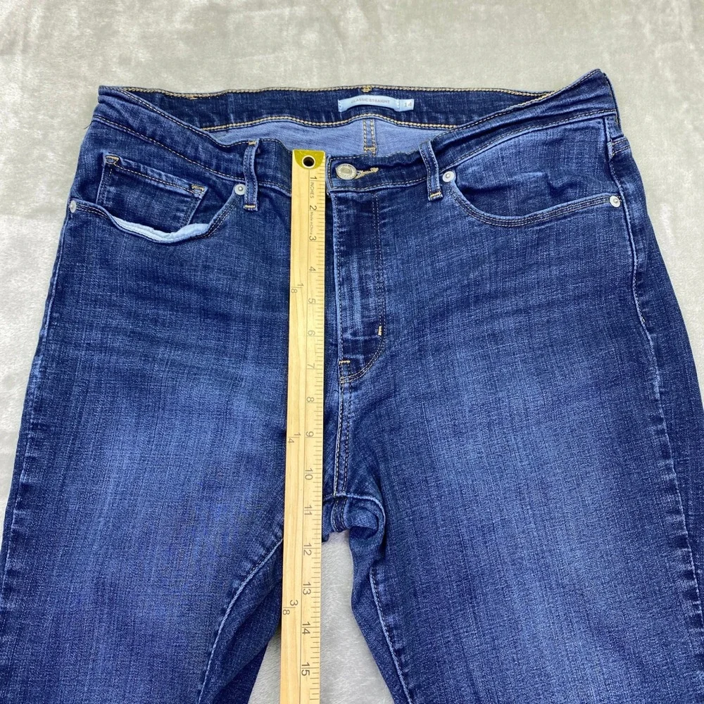Levi's Women's Classic Straight Leg Jeans Dark Wash Blue Size 14 Fits 33" Grunge - Picture 2 of 11